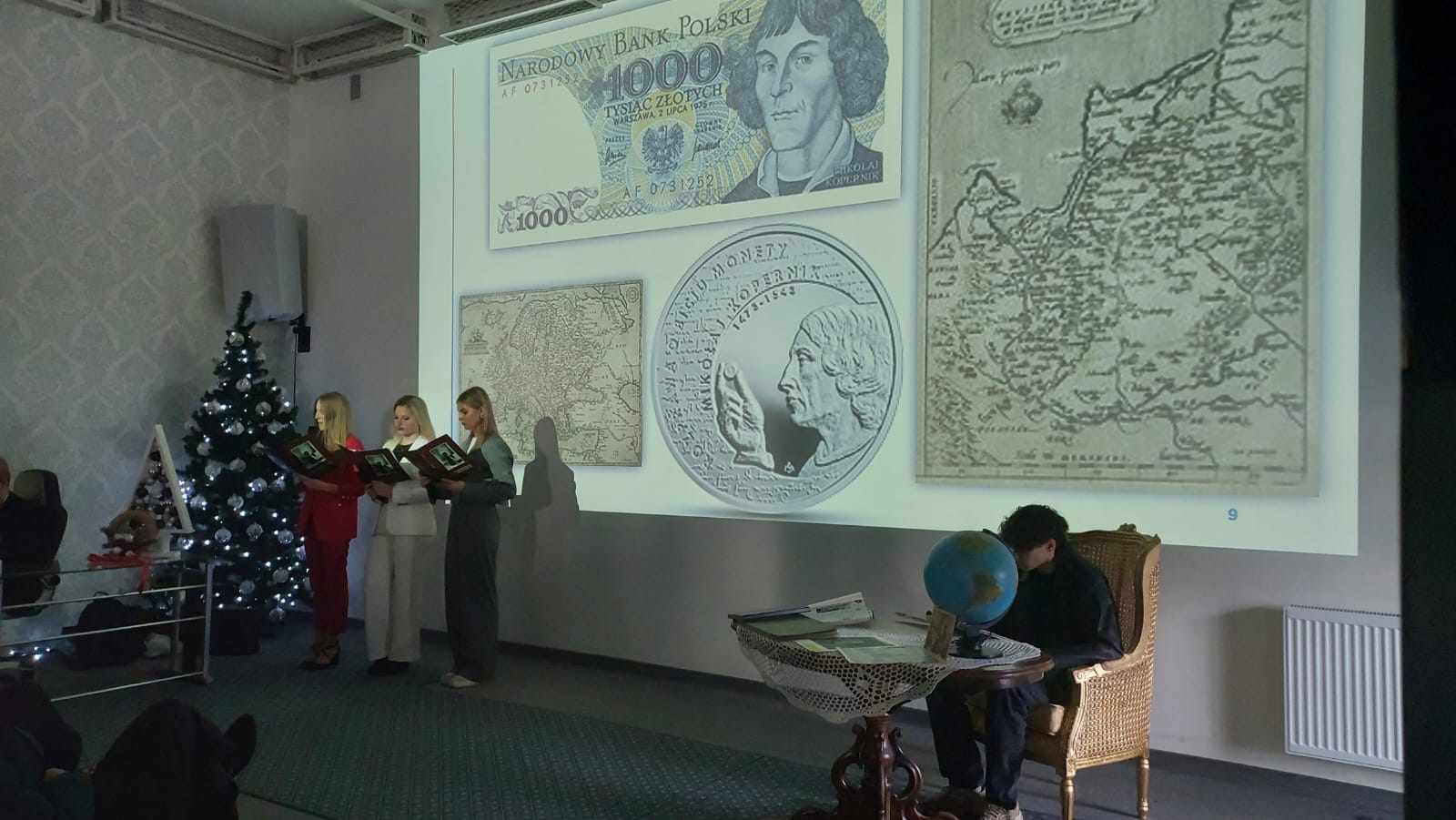 Zdjęcie Rok Kopernika (2)a4563a6e-5980-43bb-91e1-4a1dfc2446ff.jpg w galerii Rok Mikołaja Kopernika w II LO